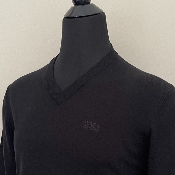 New Hugo Boss Sweater V Neck Black Wool Pullover Sweater S size - Picture 2 of 9